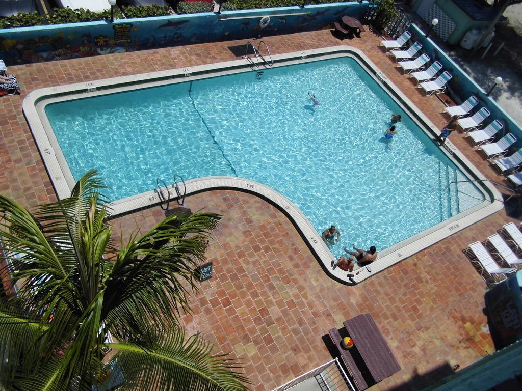 The Bay Inn At The Lani Kai Fort Myers Beach Exterior photo